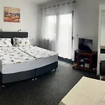 Alte Post Πανσιόν 3*